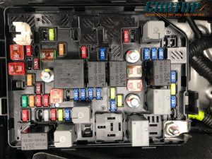 Mọi thông tin cần biết về hộp cầu chì ô tô, hướng dẫn chi tiết. 2 hop-cau-chi-o-to-cartop