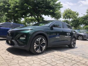 Cảm nhận thực tế sau khi xem rồi lái thử xe điện Vinfast Vf6 và Vf7 8 cam-nhan-thuc-te-sau-khi-xem-roi-lai-thu-xe-dien-vinfast-vf6-va-vf7-1