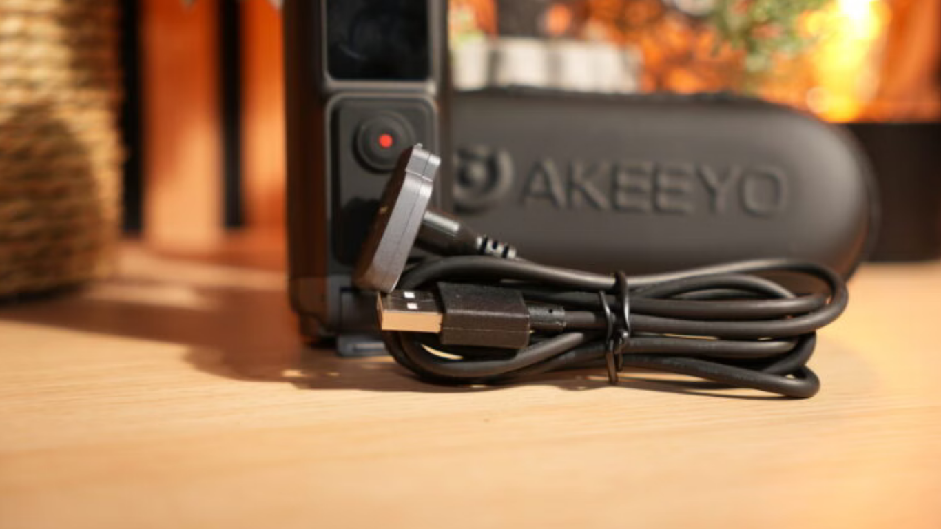 Đánh giá AKEEYO AKY-730PRO: Camera hành trình chuyên dụng cho xe máy và xe đạp 4K 6 AKEEYO AKY-730PRO